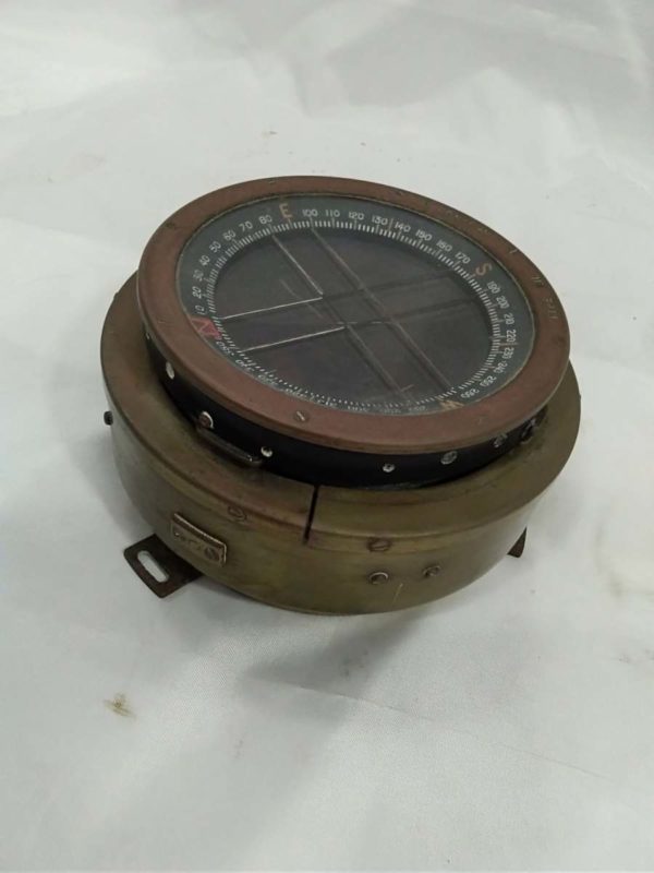 lot 380 WW2 Air Ministry RAF brass compass