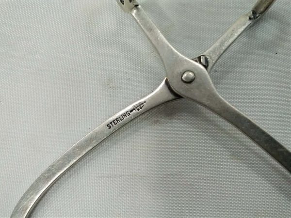 lot 388 vintage American sterling silver sugar tongs - Image 4