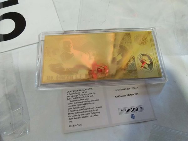 lot 045 replica badges, notes cased in Perspex - Image 3