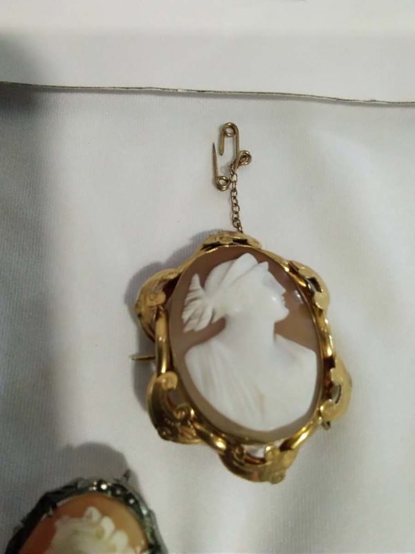 lot 087 2 antique cameo brooches - Image 5