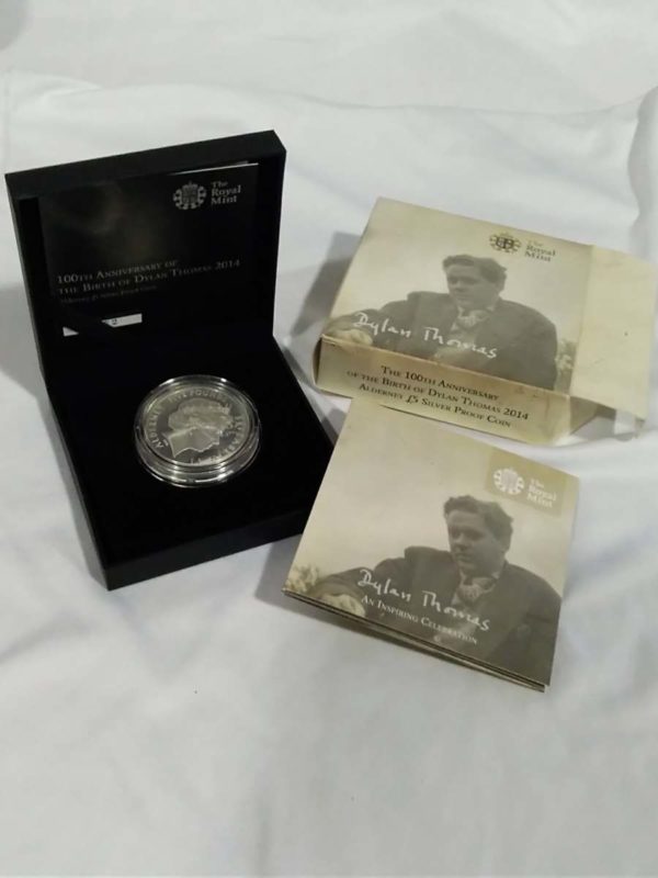 lot 103 cased royal mint 2014 Dylan Thomas silver proof £5 coin