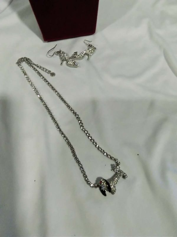 lot 106 Butler & Wilson crystal dog necklace & shoe earrings - Image 3