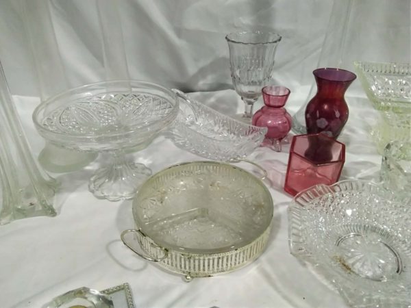 lot 150 glass ware, dishes, vases, serving dishes etc - Image 4