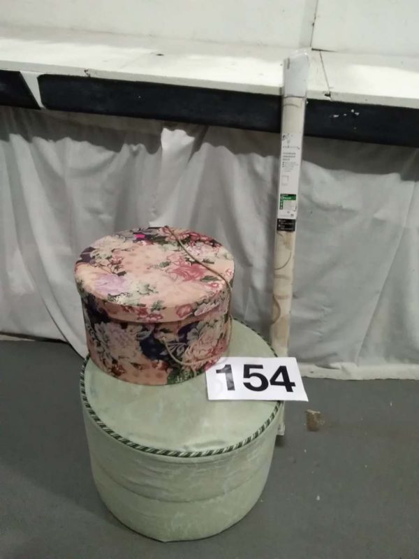 lot 154 pouffe, storage box, blind - Image 2