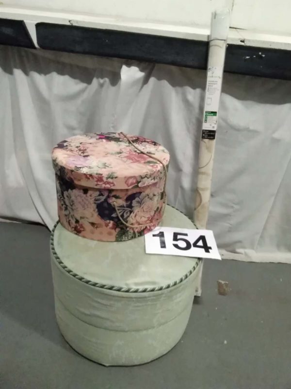 lot 154 pouffe, storage box, blind