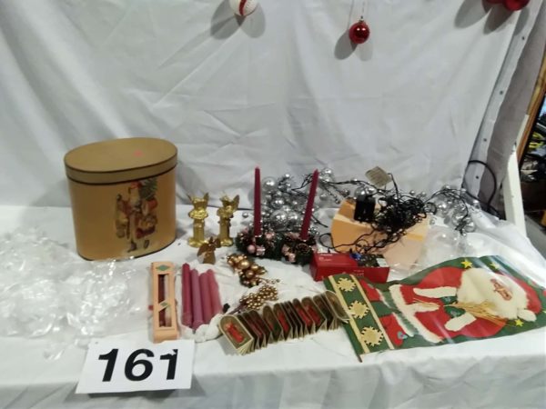 lot 161 Christmas decorations