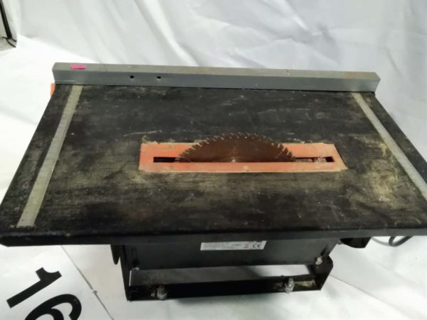 lot 164 Challenge 600w table saw - Image 2