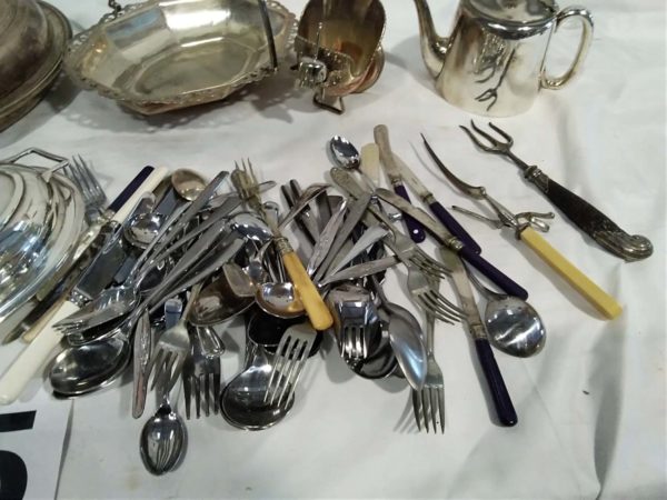 lot 175 quantity of metal ware & cutlery - Image 2