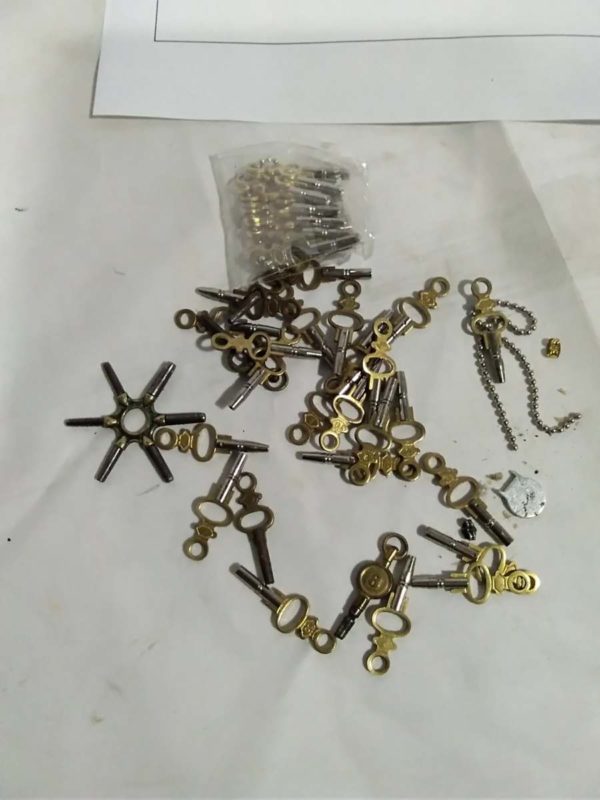 lot 012 assorted pocket watch keys