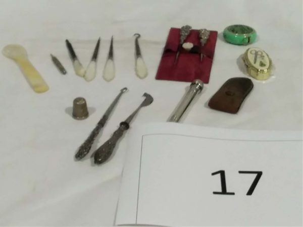 lot 017 vintage button hooks, mother of pearl spoon etc