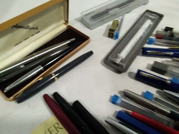 lot 035 collection of pens & pencil refil lead - Image 3