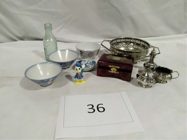 lot 036 oriental dishes & box, horses bottle, metal ware - Image 2