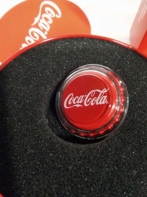 lot 044 cased coca cola silver collectable bottle cap coin - Image 4