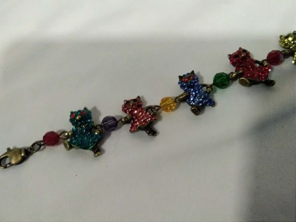 lot 058 unusual butler & wilson crystal cat bracelet - Image 5