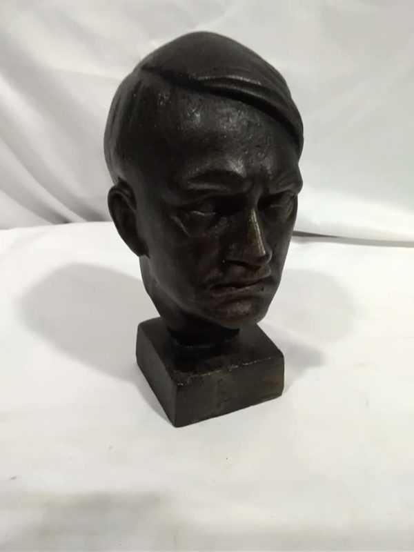 lot 065 cast iron Hitler bust - Image 2