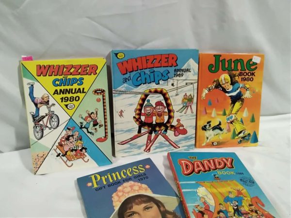 lot 068 vinitage children’s annuals - Image 4