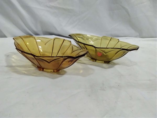 lot 070 2 Amber coloured vintage glass bowls