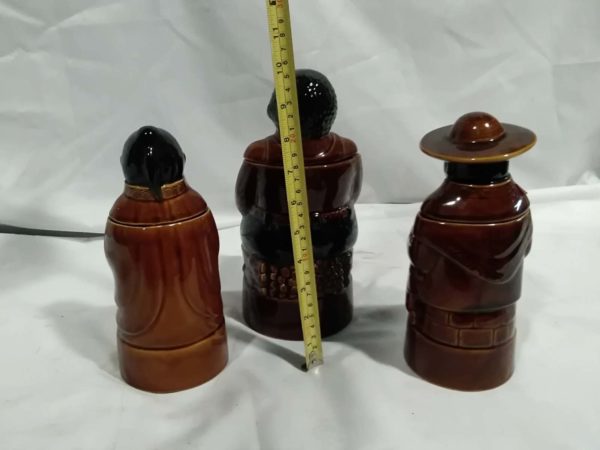 lot 073 P&K Tea, coffee, sugar canisters - Image 6