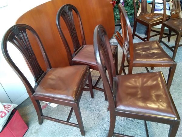 lot 074 table & chairs - Image 4