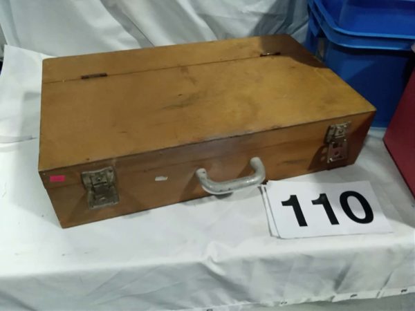 lot 110 wooden tool box & plastic storage boxes - Image 2