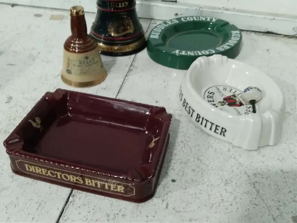 lot 149 empty Bells whiskey & advertising ashtrays - Image 4