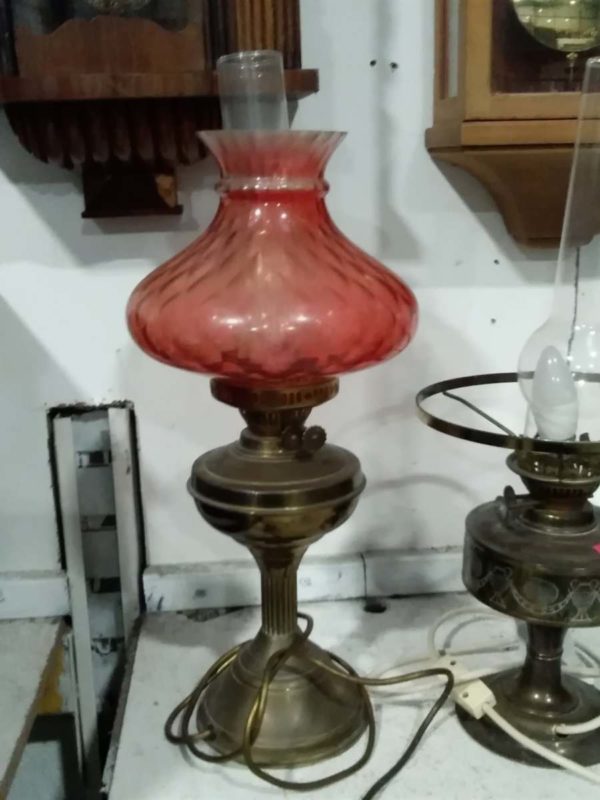 lot 160 oil lamps one with pink shade( converted to electric) - Image 2