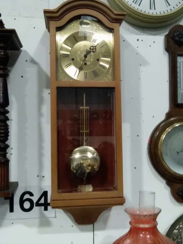 lot 164 2x cased wall clocks  ( dark coloured one has key) - Image 5