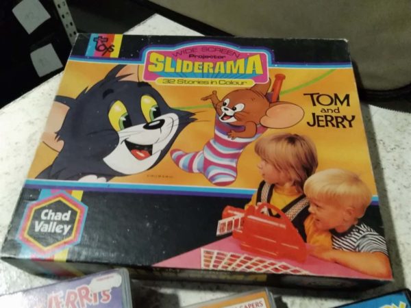 lot 177 various games & videos including Tom & Jerry, Lord of the Rings figure, etc. - Image 2