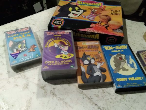 lot 177 various games & videos including Tom & Jerry, Lord of the Rings figure, etc. - Image 3