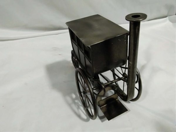 lot 182 hand crafted model metal wagon - Image 5