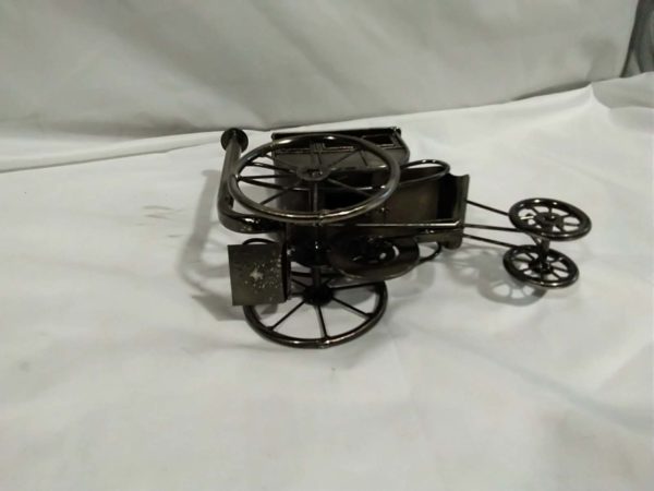 lot 182 hand crafted model metal wagon - Image 3