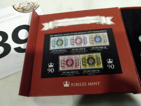 lot 189 Her Majesty’s 90 glorious years coin & stamp set - Image 4