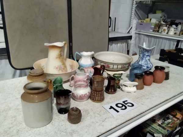 lot 195 vintage China jugs & stoneware items