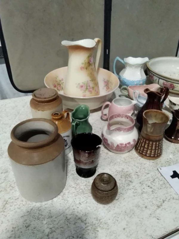 lot 195 vintage China jugs & stoneware items - Image 2