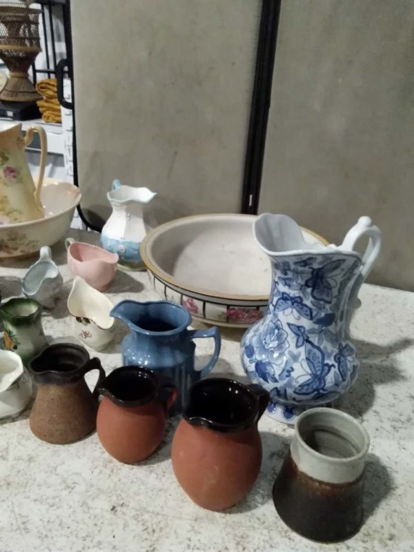 lot 195 vintage China jugs & stoneware items - Image 5