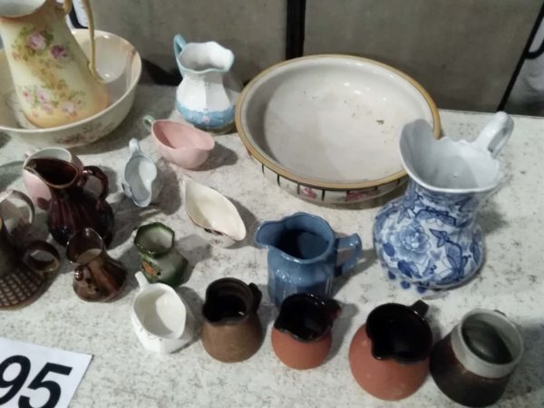 lot 195 vintage China jugs & stoneware items - Image 4