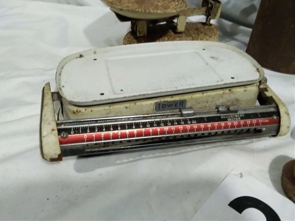 lot 200 1950’s kitchen scales & milk churn - Image 2