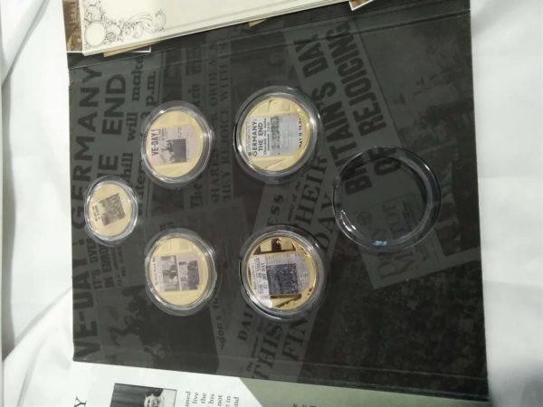 lot 218 The Ve Day Chronicle coin set ( missing one) - Image 4