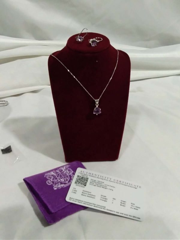 lot 230 6.5bahia Amethyst sterling silver earrings & pendant