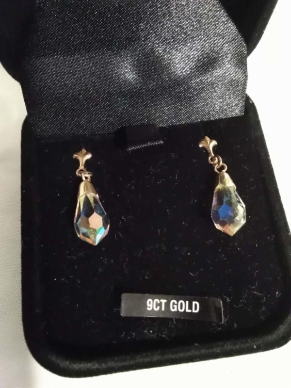 lot 235 9ct gold & crystal earrings