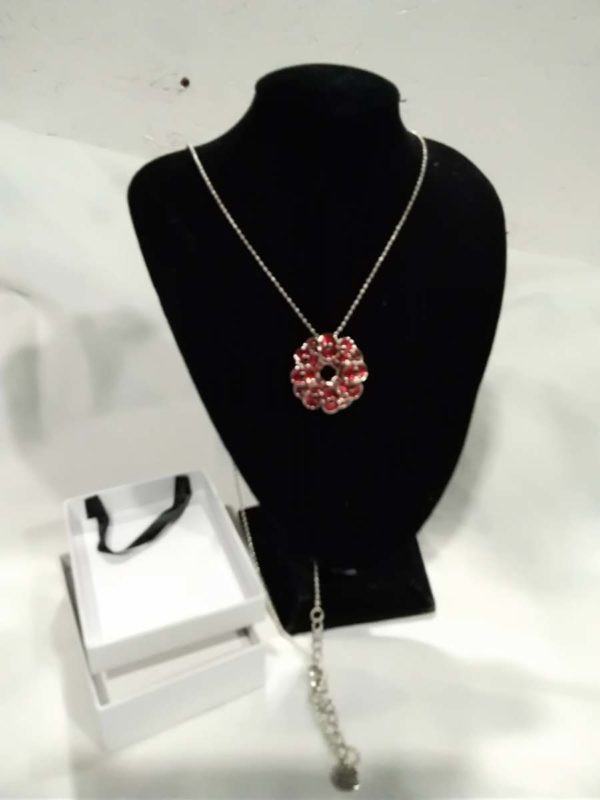 lot 255 Poppy necklace