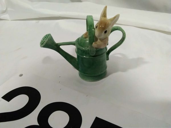 lot 287 Beatrix Potter classics A6275 Peter Rabbit in watering can - Image 4