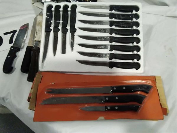 lot 297 job lot cutlery inc Samurai kitchen knives - Image 2