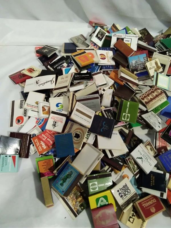 lot 301 Qty mixed matchbooks - Image 2