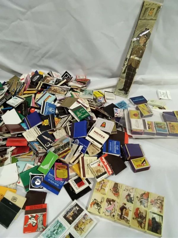 lot 301 Qty mixed matchbooks - Image 3