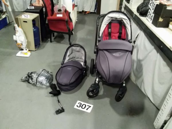 lot 307 Egg pram converts to single or double