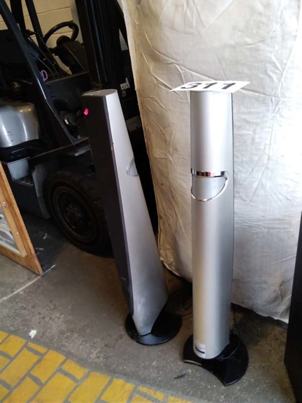 lot 311 pair of speakers -sony