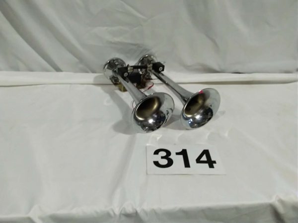 lot 314 electric air horns ( for trucks & vehicles)