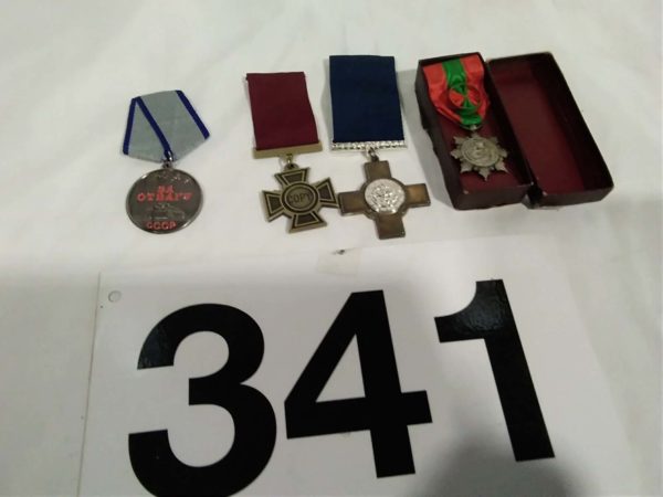 lot 341 boxed vintage French medal & 3 reproduction medals