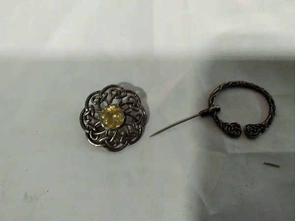 lot 350 vintage sterling silver brooch & shawl pin - Image 2